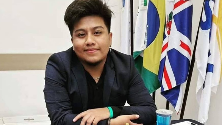Simultánea masiva de ajedrez con uno de los mejores del país