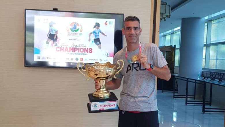 Gonzalo Abbas, entrenador de Las Murciélagas: "El equilibrio entre técnica, táctica y corazón es lo que nos define como equipo; lo que logramos va a durar en el tiempo"