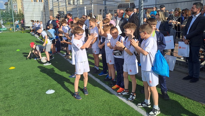 Los salesianos y el Real Madrid fundan escuela deportiva para niños refugiados