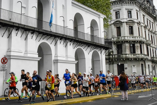 42 km de ilusiones: la Maraton Internacional de Buenos Aires vuelve con un desafiante recorrido