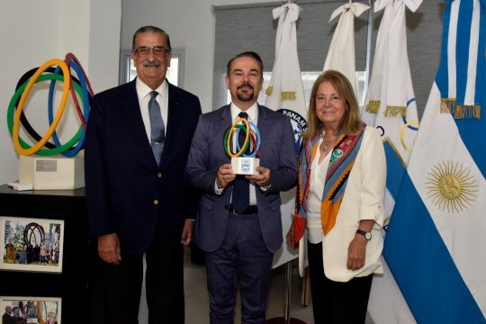 A cinco meses de Paris 2024, el embajador de Francia visitó la sede del Comité Olimpico Argentino