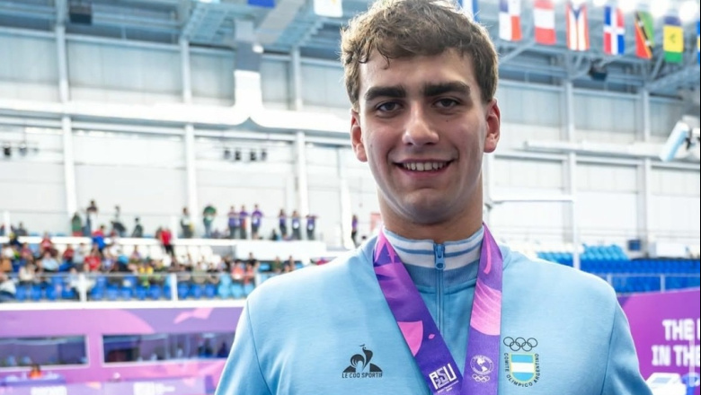 El rugido de Ulises Cazau en la pileta de Asunción 2025