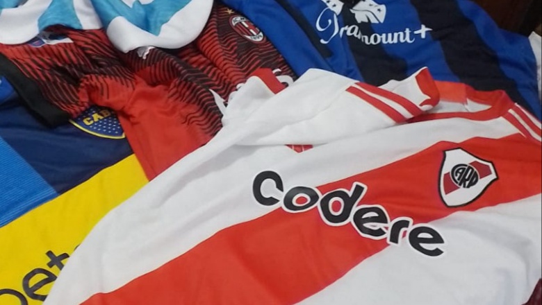Ropa Deportiva 6933, la empresa de camisetas de futbol que le pisa los talones a las grandes marcas en Argentina