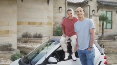 Con estos dos, estoy protegido de por vida: Manu Ginóbili y Peque Pareto, los protagonistas de una campaña de seguros