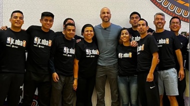 ¡Mi ídolo está aquí! Manu Ginóbili sorprendió a aficionados mexicanos y una entrenadora lloró al conocerlo