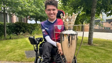 Valentino Zegarelli, campeón sin igual, en la Premier League brilla como un cristal