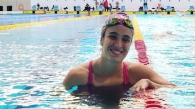En las aguas de Santiago, Ana Luz Pellitero se convirtió en una sirena dorada