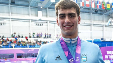 El rugido de Ulises Cazau en la pileta de Asunción 2025