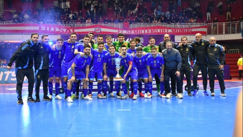 Otra victoria más para la Selección Argentina, pero con la despedida de un emblema
