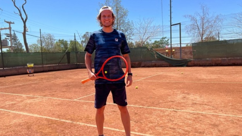 Gerardo Pérez lleva la voz del esfuerzo a las Sordolimpiadas