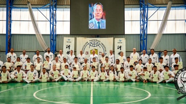 Malvinas Argentinas respiró taekwondo: un centenar de alumnos rindieron examen de danes