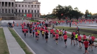 A brillar mi amor: la Maratón de Montevideo prepara una fiesta de atletas para deslumbrar al mundo entero