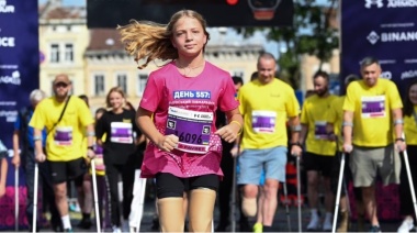 Niña de 12 años perdió las dos piernas en un ataque ruso con misiles y corrió una media maratón