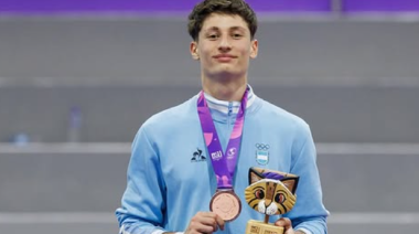 La página de bronce para Mateo Di Leo