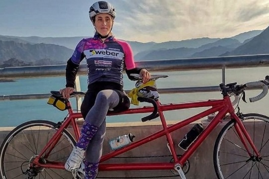 ¿Podrá ir pedaleando hasta Paris? La ciclista Majo Quiroga tendrá enfrente el máximo desafío deportivo de su vida