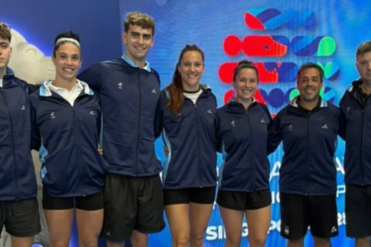 Récord y esfuerzo, premio en regreso, la natación argentina muestra su progreso