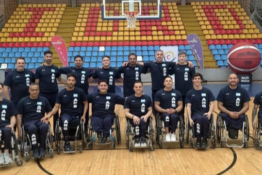 Gigantes sobre ruedas. ¡Argentina, al Mundial!