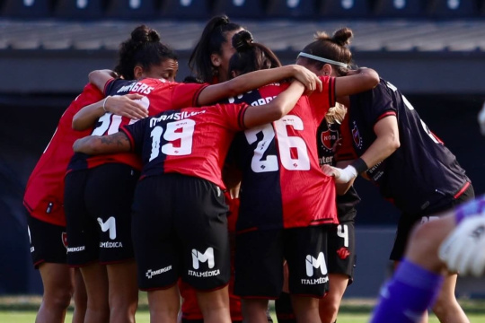 La crisis no discrimina: el femenino de Newell’s también reclama