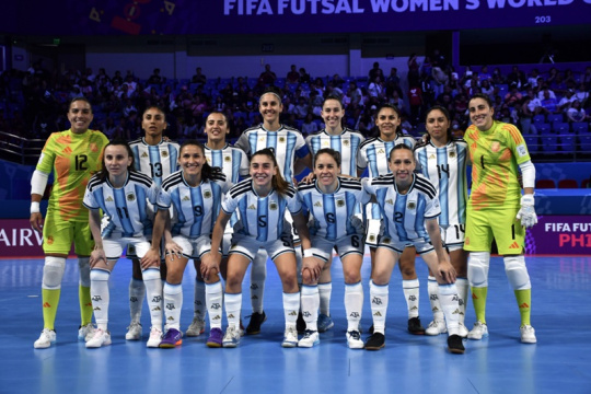 Argentina enciende la llama ante Colombia en el inicio de los cuartos del Mundial