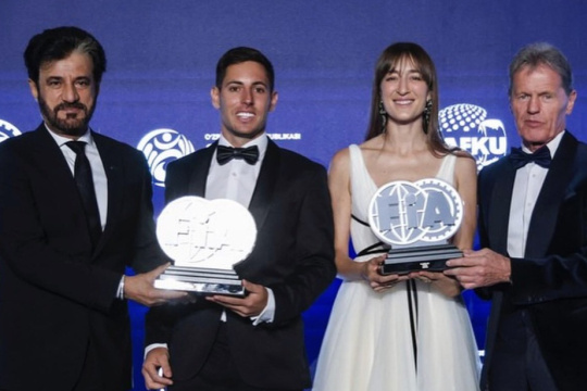 Orgullo argentino sobre el escenario de la FIA