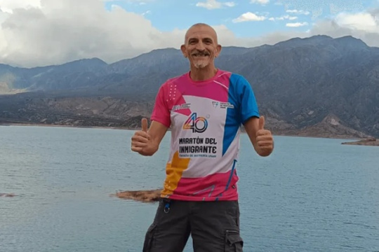 Ricardo Krakowiechi corre la Argentina para promover la prevención del cáncer y los hábitos saludables