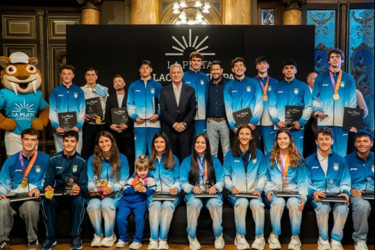 El regreso de los protagonistas: La Plata reconoció a sus atletas